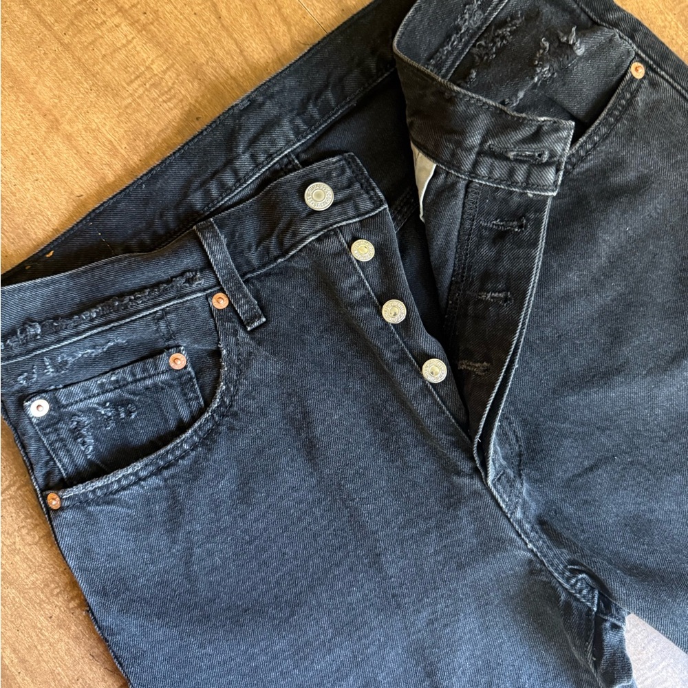 Levi’s Jeans 501 Womens Sz 30x30 Black Cotton Button-Fly Distressed Denim Grunge - Picture 5 of 11